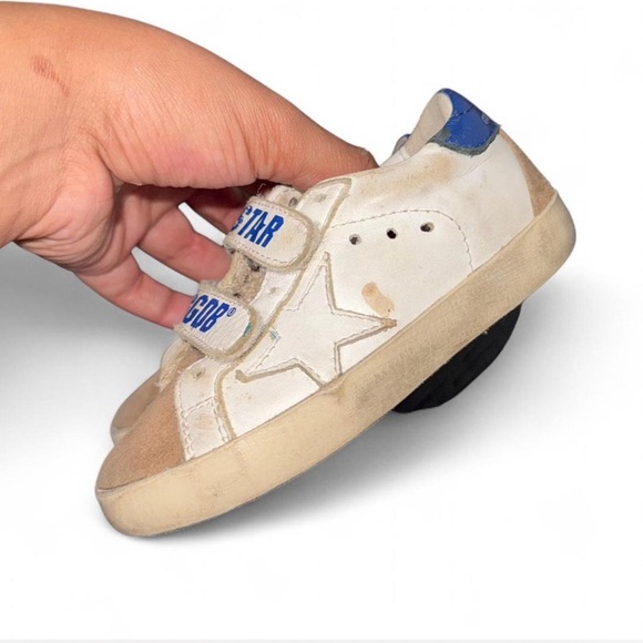 ✨Golden Goose Deluxe Brand Kids✨
Size EU 23 | Made‎ in Italy 🇮🇹 - Picture 5 of 8